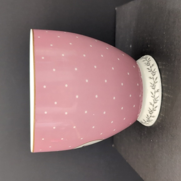 The English Mug Co, Pink/White Fine China Coffee Cup,with Butterfly's. - Picture 3 of 7